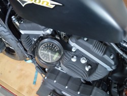 Seitlicher Tachohalter für Harley Davidson Sportster XL in chrom