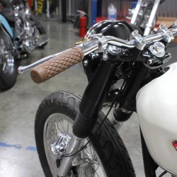 BILTWELL Torker Gummi Griffe 1 Zoll Lenker  für Harley & Custom Bikes chocolate