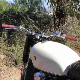 BILTWELL Torker Gummi Griffe 1 Zoll Lenker  für Harley & Custom Bikes Oxblood