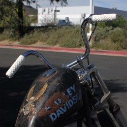 BILTWELL Torker Gummi Griffe 1 Zoll Lenker  für Harley & Custom Bikes weiß