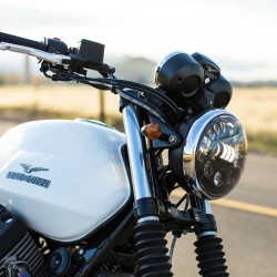 JW SPEAKER Adaptiver Kurvenlicht Scheinwerfer 7 Zoll für Harley Davidson schwarz
