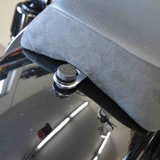 SADDLEMEN schwarze Alu Sitzschraube für Harley Davidson Sportster & Big Twin