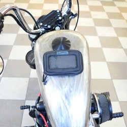 SADDLEMEN E-Pak Navi Smartphone Halter für Tank magnetisch für Harley & Motorrad